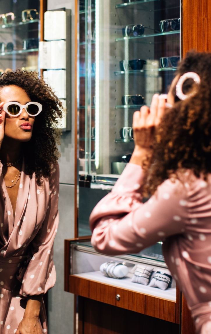 fontainebleau-miami-beach-gift-cards-fashion-725.