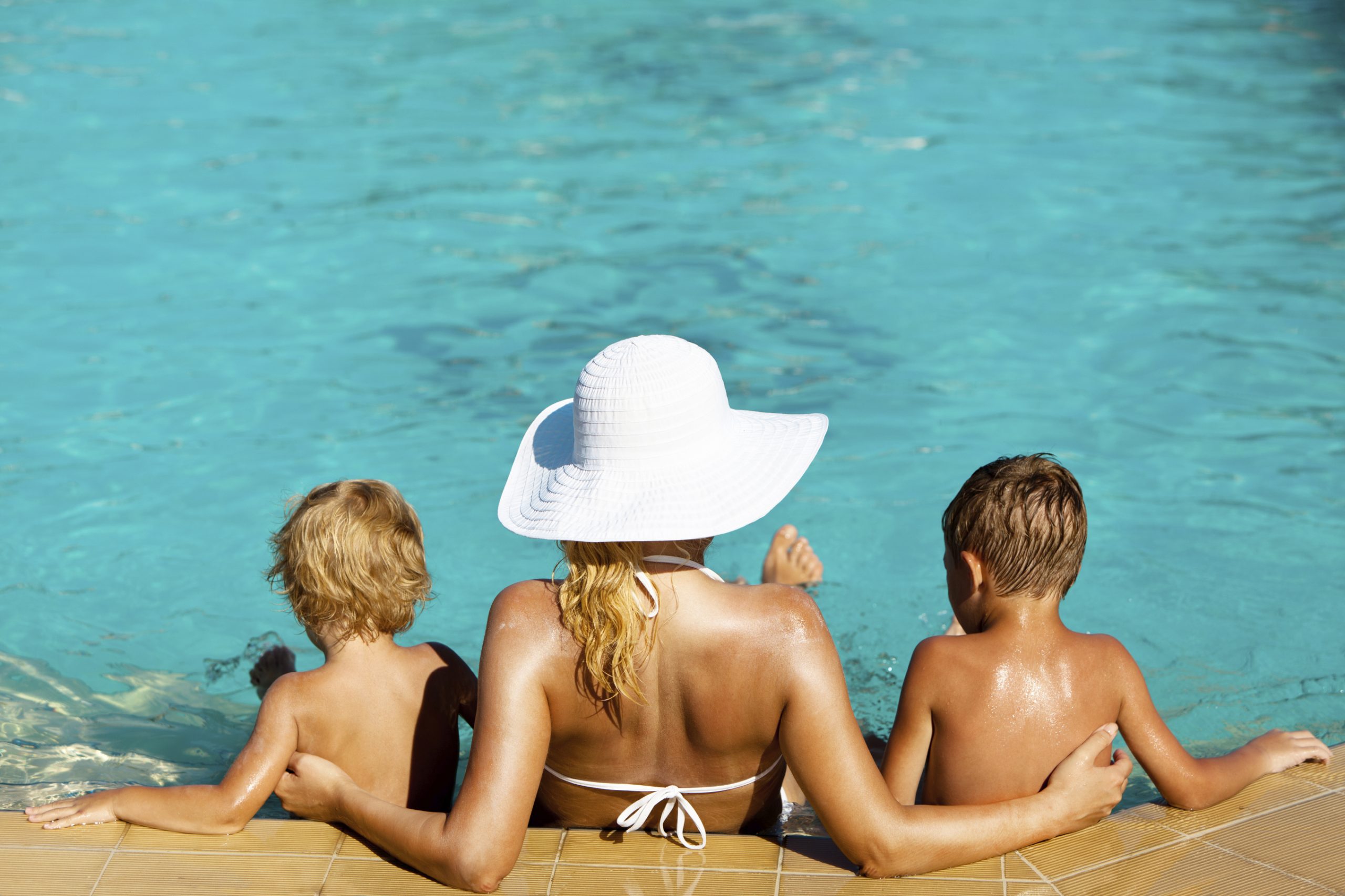 Mom-and-Two-Boys-in-the-Pool